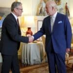 Velika Britanija: Kralj i premijer se suočavaju sa zahtevima da plate 200 milijardi funti odštete za ropstvo