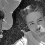 Brutalan niz iznenadnih smrti se nastavlja! Umro popularni pevač (34), mediji kriju da je bio vakcinisan protiv COVID-a