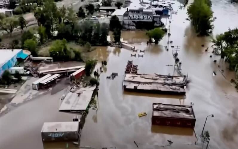  Amerikanci tvrde da iza APOKALIPTIČNIH POPLAVA u SAD stoje korporacije koje žele da rudare LITIJUM