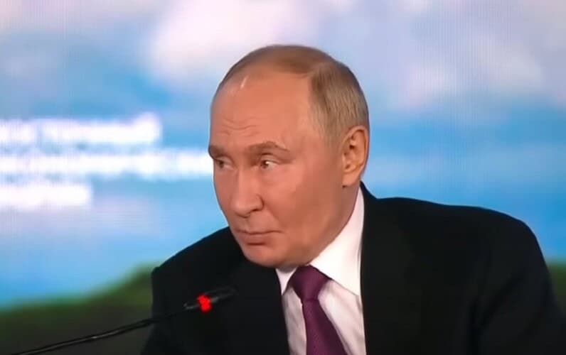  Putin: Zapadne elite pretvorile Ukrajinu u svoju koloniju