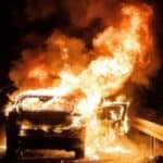 Ništa nije ostalo od njih! Četiri osobe potpuno izgorele nakon što je vatra zahvatila Električnom Automobilu u Francuskoj