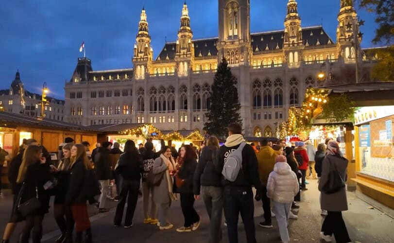  Polovina Austrijanaca podržava deportaciju stranaca, 47% veruje u zamenu stanovništva