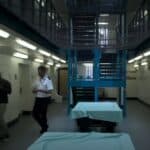 Najplaćeniji zatvorenici u Britaniji zarađuju više od policajaca koji ih čuvaju