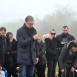Vučić obišao grobove stradalih od nadstrešnice u Novom Sadu i sve to objavio na Instagramu