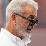 Mel Gibson sa Donaldom Trampom: Holivud kontrolišu zli pedofili koji otimaju naše mlade (VIDEO)