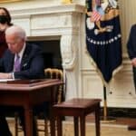 Jedna pravila za narod, druga za njih: CIA NIJE uzela obavezne vakcine protiv COVID-19