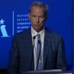 Komesar Trilaterale Erik Šmit upozorava da veštačka inteligencija može ozbiljno da ugrozi živote mladićima