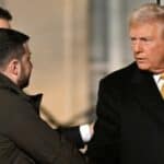 Tramp nije želeo da se sastane sa Zelenskim, Makron ga danima ubeđivao - Axios