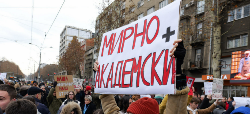  Studenti se odlučno ograđuju od partija i NVO uprkos željama inostranih uticaja da se umešaju u proteste u Srbiji!