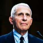 LUDILO! Bajden u poslednjim minutima vlasti unapred pomilovao Faučija kako ovaj ne bi odgovarao za medicinske zločine!