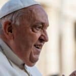 Papa Franja će umreti pre Vaskrsa tvrde izvori iz Vatikana