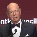 Klaus Švab nazvao Zelenskog herojem