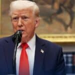 Tramp kaže da bi Amerikanci trebalo da brinu o migrantima, a ne o Putinu
