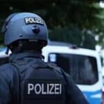 Nemačka: Migrant sa desetinama krivičnih dela i dalje zaštićen – deportacija zabranjena jer mu „preti opasnost“ u Siriji