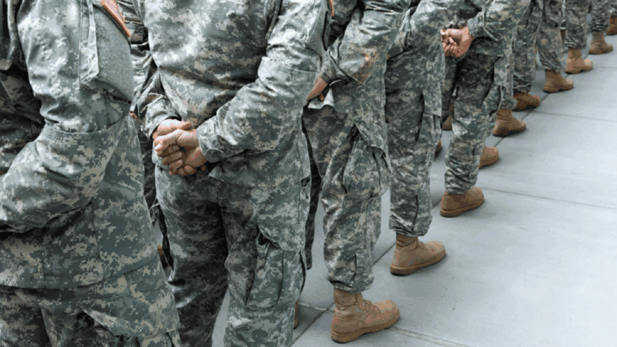 americka-vojska-pocinje-cistku-transrodnih-vojnika-rok-do-juna