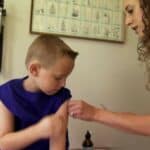 Zvanična američka studija povezuje kovid vakcine sa VAIDS-om kod dece: Rizik od autoimunih bolesti skočio za 23%