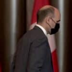 KANAĐANI PRIZNALI: Tajno pratili iznenadne smrti nakon kovid vakcina – više od 2.000 strana dokaza