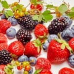 Zaboravljeni super-heroji ishrane: Kako borovnice, jagode i crna čokolada mogu spasiti srce i um