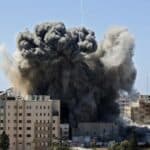 Izrael namerno gađao škole u Gazi koje služe kao sklonište za civile otkriva novi izveštaj Gardijana