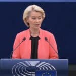 „Carica je gola“: Ursula fon der Lajen pred izglasavanjem nepoverenja zbog „Fajzergajta“, ignoriše presudu Suda EU