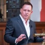 Piter Til: Jedna svetska vlada je veća pretnja od veštačke inteligencije i klimatskih promena