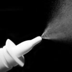 Nova kovid vakcina u obliku nazalnog spreja ulazi u širu upotrebu u SAD – bez igle, bez kontrole, bez garancije