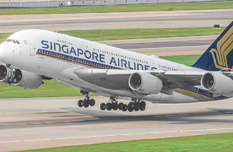 Ко заиста управља авионом ако пилот изгуби свест? Изненадне смрти и онеспособљавања експлодирали након ковид вакцинације