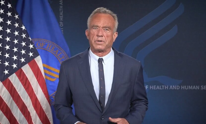 Kenedi: Vakcine pogoršale pandemiju, otkrivamo zločine o trgovini organima