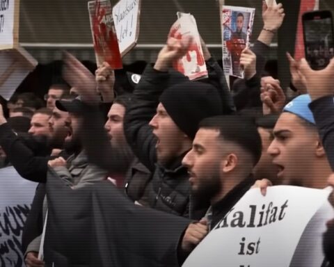 НЕМАЧКА 2050: Арапски кланови, шеријат, дечији бракови и банде силоватеља