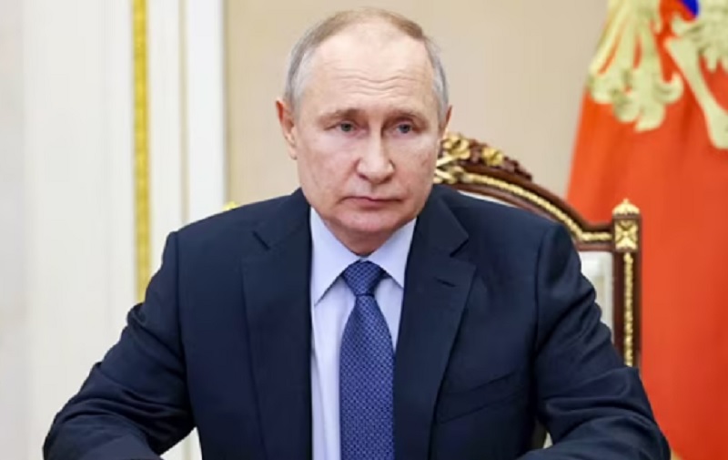 Poslanik EU razotkriva političku pozadinu naloga za hapšenje: "Lov na Putina je farsa"