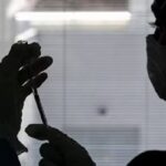 КРАЈ ПРИНУДЕ: ФДА укинула хитна овлашћења за ковид вакцине – али ко ће вратити изгубљене животе, послове и слободе?