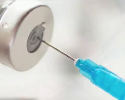 Јапан: Свака доза мРНК вакцине ЗНАЧАЈНО повећава ризик од смрти