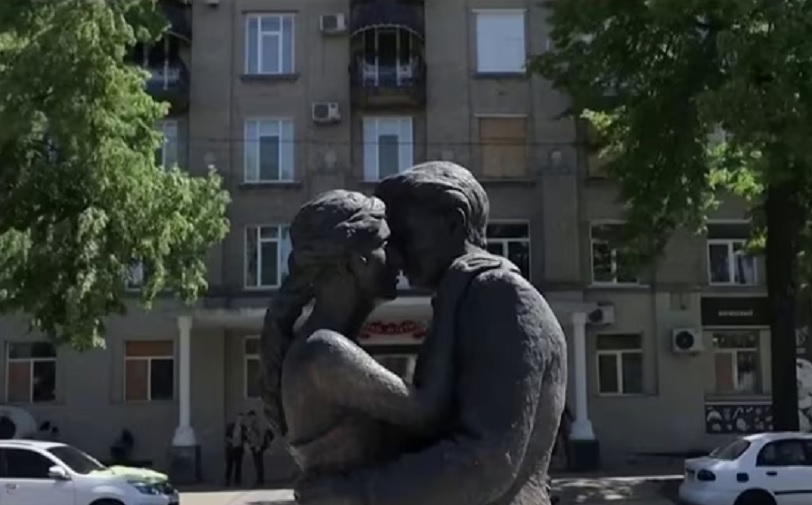 Британска државна служба брани брак међу рођацима: „Није горе од пушења у трудноћи“