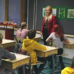 70% родитеља каже НЕ: Вештачка интелигенција не сме имати приступ школским подацима деце