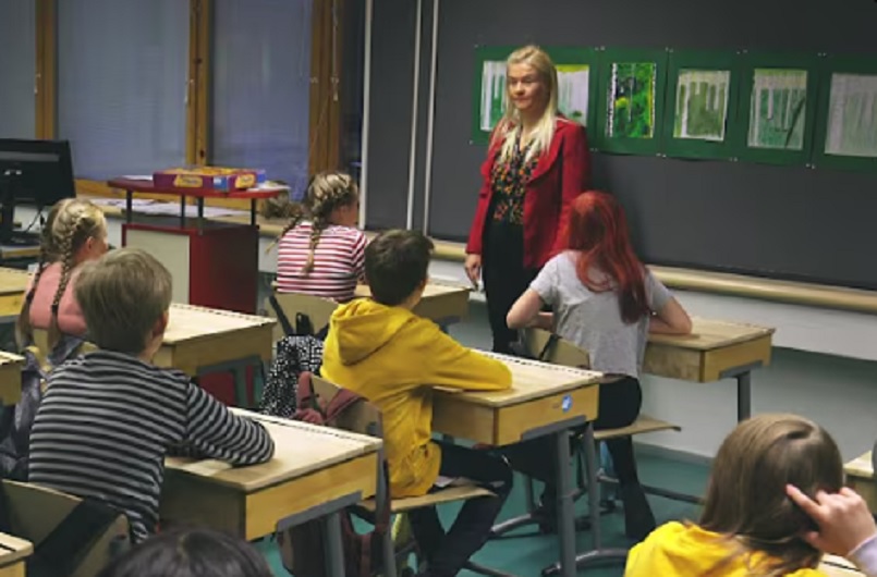 70% родитеља каже НЕ: Вештачка интелигенција не сме имати приступ школским подацима деце