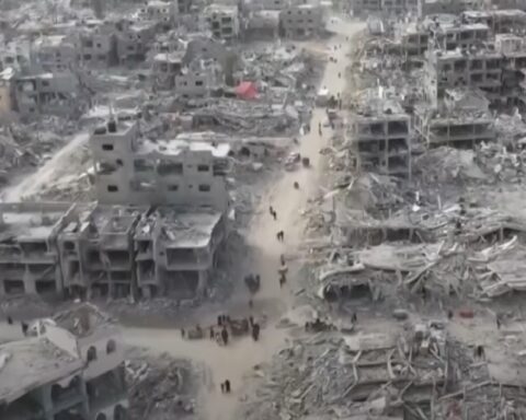 Израел појачао ударе, најављено заузимање града: „Газа у пламену“