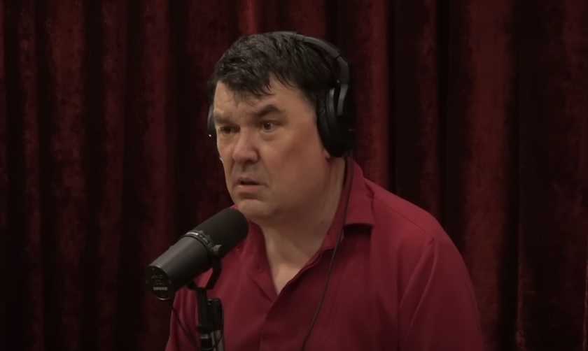 Британског комедиографа ухапсила полиција због три твита – завршио у болници од стреса