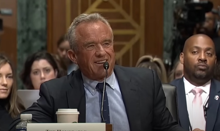 Педијатри добијају бонусе од фармацеутских компанија да би промовисали вакцине – тврди Роберт Кенеди Џуниор