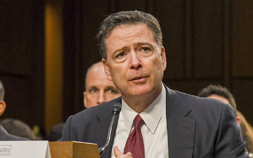 Бивши шеф ФБИ Џејмс Коми оптужен за лажи и опструкцију правде у "Русијагејт" афери