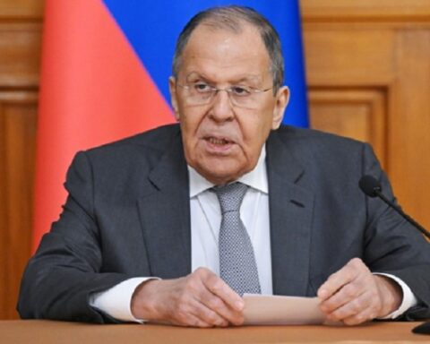 Лавров у Њујорку: НАТО и ЕУ воде рат против Русије преко Украјине