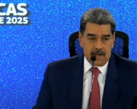 Мадуро спреман да брани земљу од америчке агресије