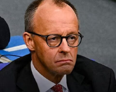 НЕМАЧКА ЖЕЛИ ДА УЦЕЊУЈЕ РУСИЈУ: Мерц предлаже да се руски новац искористи за рат у Украјини