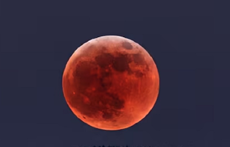 "Крвави месец" у недељу увече: Потпуна помрачења Месеца видљива широм Азије и делова Европе и Африке