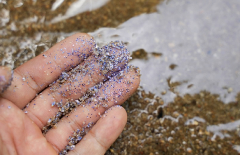 Микропластика тихо убија: Повећава ризик од срчаног удара и шлога – ево како да се заштитите