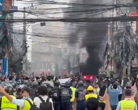 Крвави бунт у Непалу: Пала влада после 19 мртвих, укинута забрана друштвених мрежа