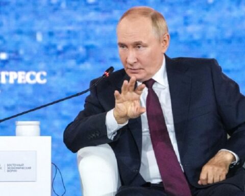 Путин: Нема смисла водити директне преговоре са Зеленским