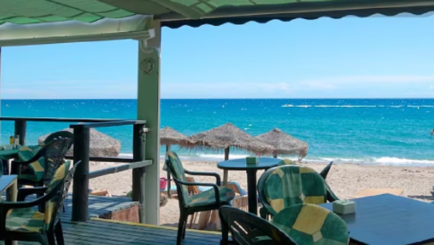 Шпанија уводи забрану пушења на терасама, у парковима и испред школа: Закон већ изазива бурне реакције