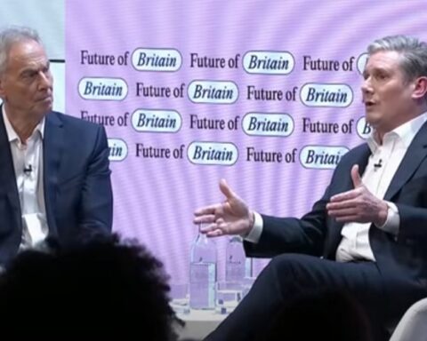 Глобалистичка агенда у Британији: Дигиталне личне карте уз благослов Блера и Стармера