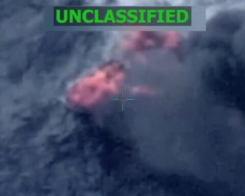 Трамп поново удара на Венецуелу: Американци уништили ‘наркотерористички’ брод, троје мртвих