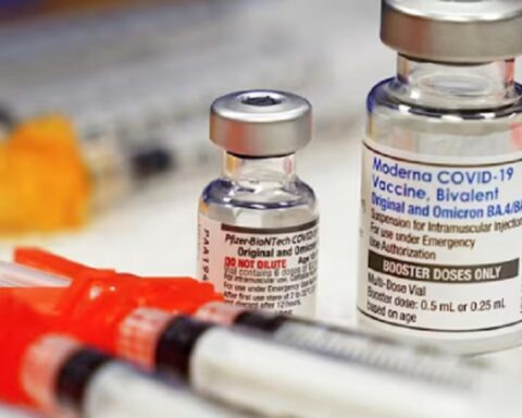 Светски познати швајцарски лекар упозорава: мРНК „вакцине“ изазвале „пандемију изненадних смрти“